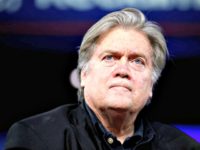 Report: Steve Bannon Meets with Billionaire Mercer Family as He Prepares for #War