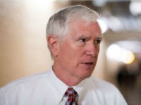 Rep. Mo Brooks on Bannon: ‘Washington Swamp Have Taken Control of the White House’