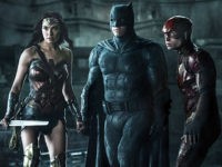 ‘Justice League’ Review: Time for DC to Throw in the Towel