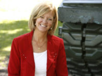 Conservative Jeanne Ives Takes on Republican Incumbent Governor Bruce Rauner in Illinois