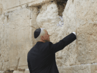 Abbas’ Fatah Movement: Pence ‘Defiled’ Western Wall