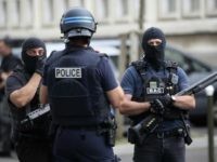 Islamic Extremist Caught with USB Containing Identities of 2,626 French Intelligence Officials